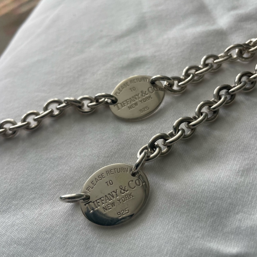💖✨Please Return to Tiffany & Co.Iconic Design. Silver Bracelet and Necklace set💖 - Picture 7 of 15